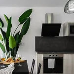 Holiday home Pachamama House - Near The Beach, Air-con, Fast Wifi And Sat Tv By Lanzarote