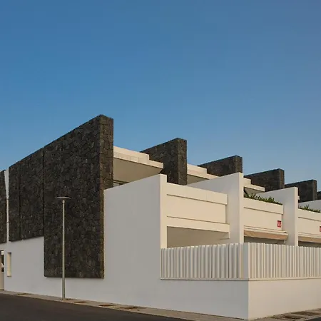 Holiday home Pachamama House - Near The Beach, Air-con, Fast Wifi And Sat Tv By Lanzarote *
